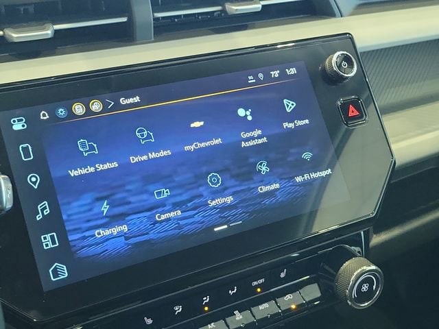 2027 Chevrolet Bolt LT - Photo 24