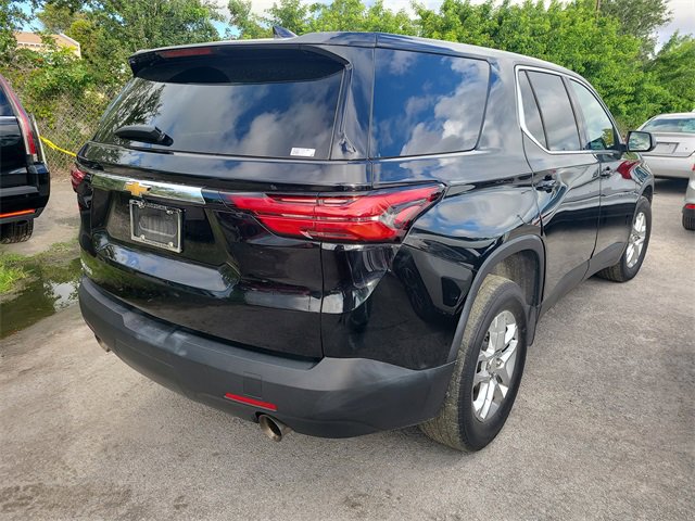 2023 Chevrolet Traverse LS photo 3