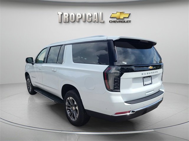 2025 Chevrolet Suburban LT photo 3