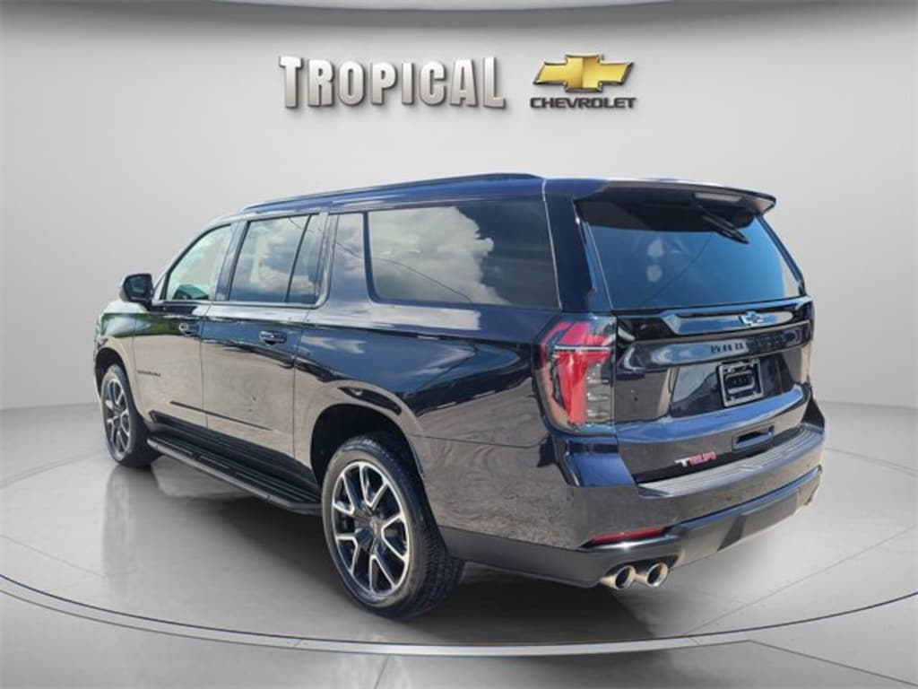 Used 2025 Chevrolet Suburban RST SUV