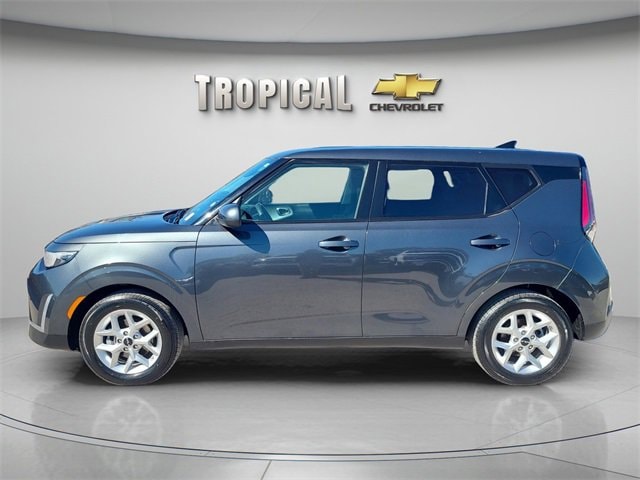 Used 2024 Kia Soul LX with VIN KNDJ23AU4R7898432 for sale in Miami Shores, FL