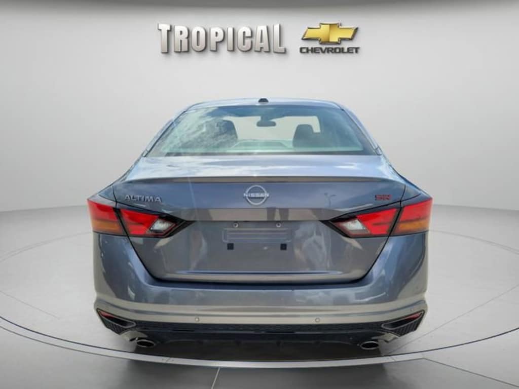 Used 2024 Nissan Altima 2.5 SR