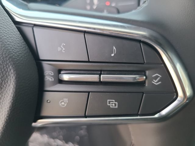 2026 Chevrolet Suburban LT - Photo 31