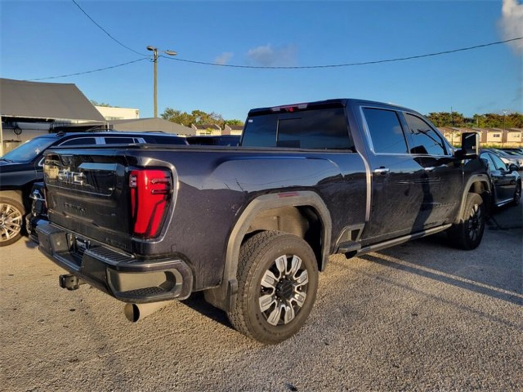 Used 2024 GMC Sierra 2500 HD Denali Truck