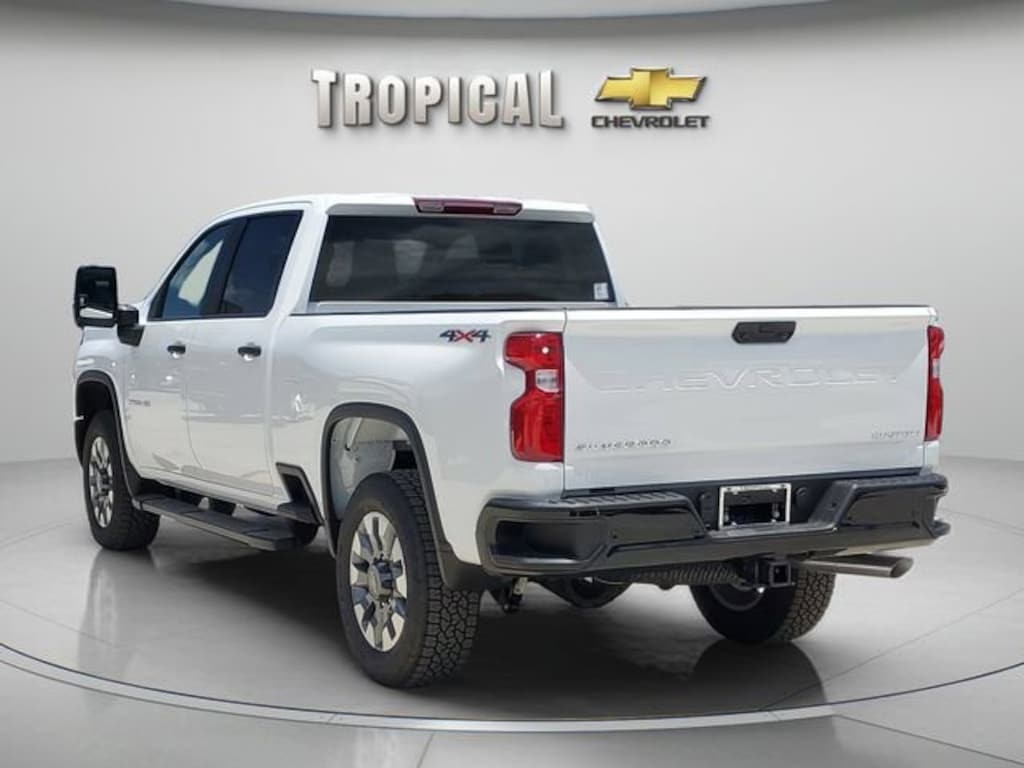 Used 2025 Chevrolet Silverado 2500 HD Custom Truck
