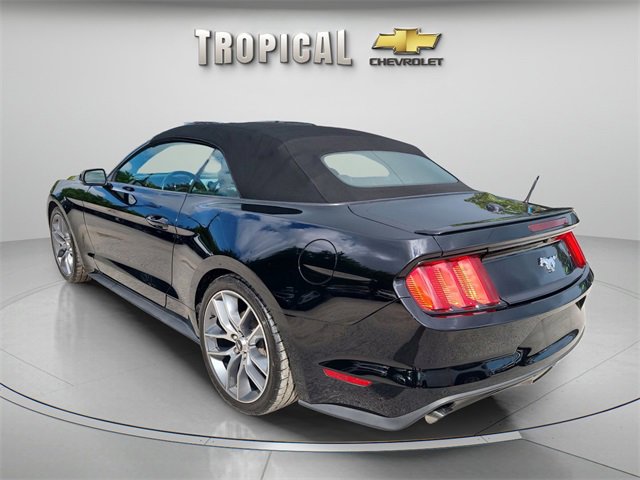 2017 Ford Mustang EcoBoost Premium photo 2