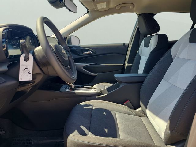 2026 Chevrolet Trax LS - Photo 17