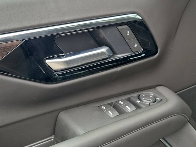 2026 Chevrolet Tahoe LS - Photo 17