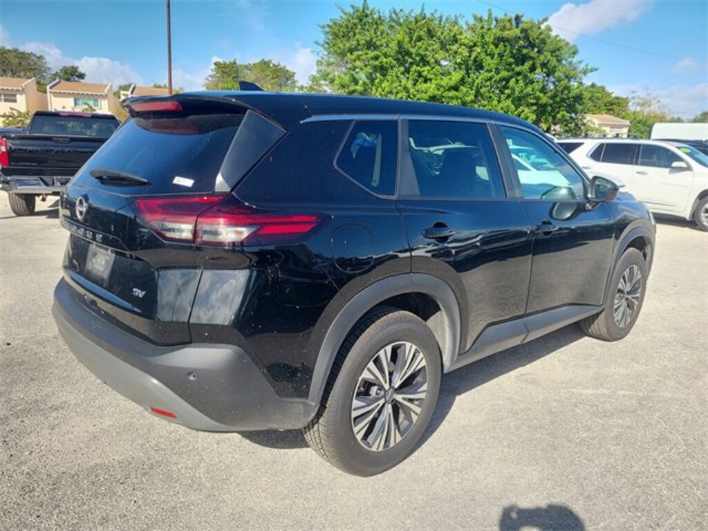 Used 2023 Nissan Rogue SV