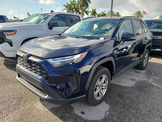 2024 Toyota RAV4 XLE FWD's photo