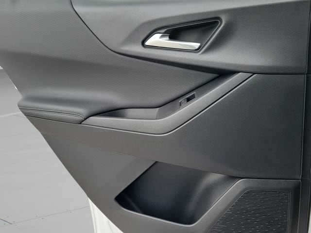 2026 Chevrolet Equinox LT - Photo 14