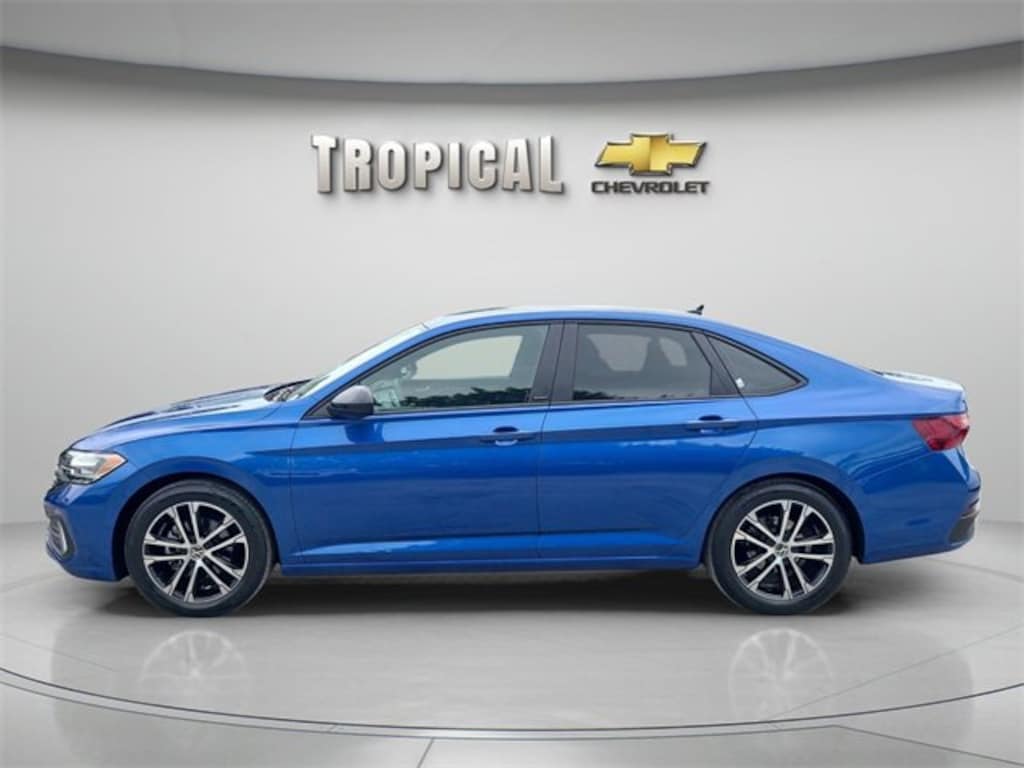 Used 2023 Volkswagen Jetta Sport
