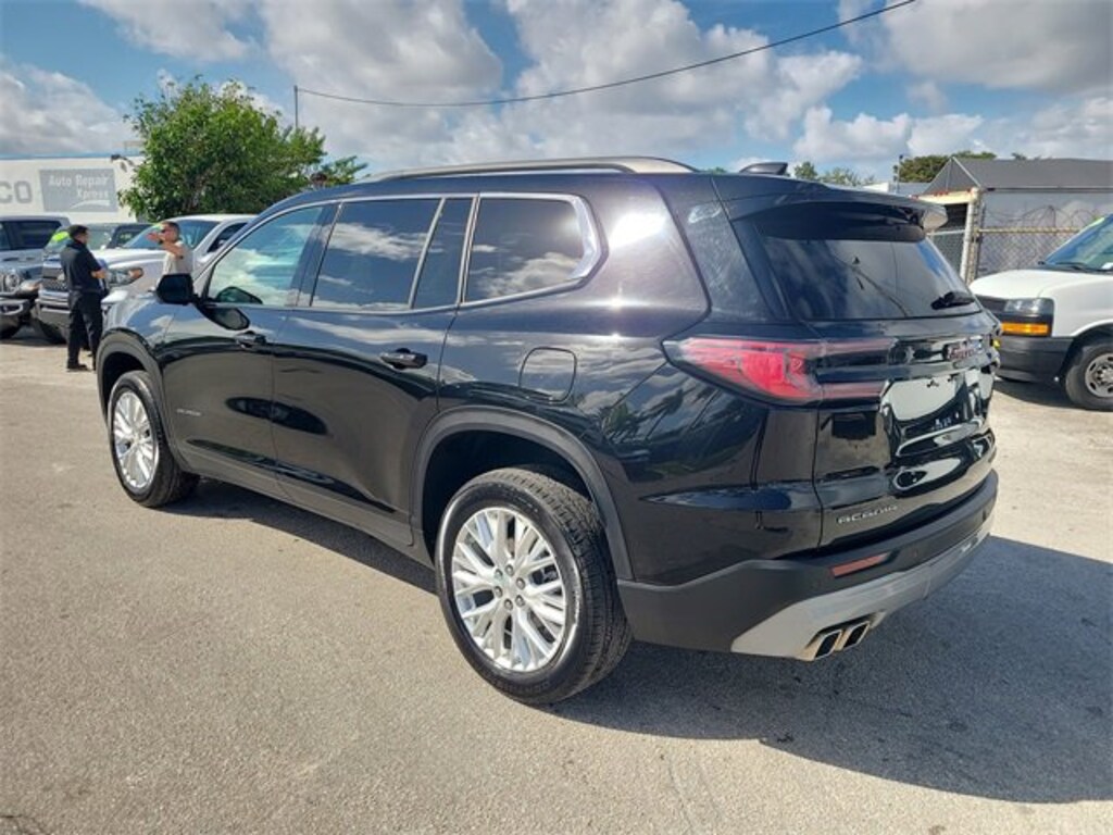 Used 2024 GMC Acadia Elevation SUV