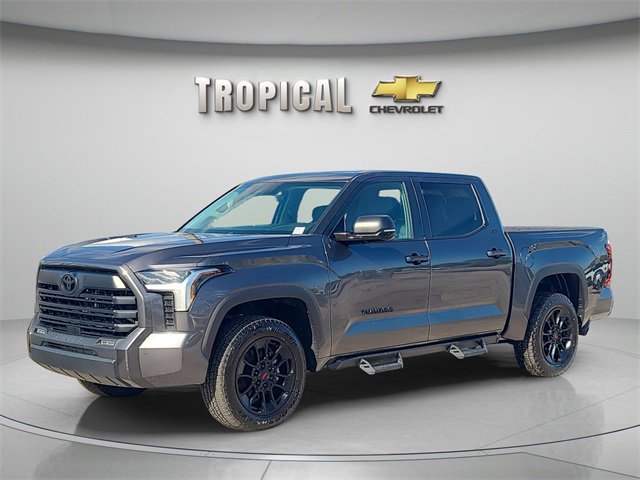 2024 Toyota Tundra SR5's photo