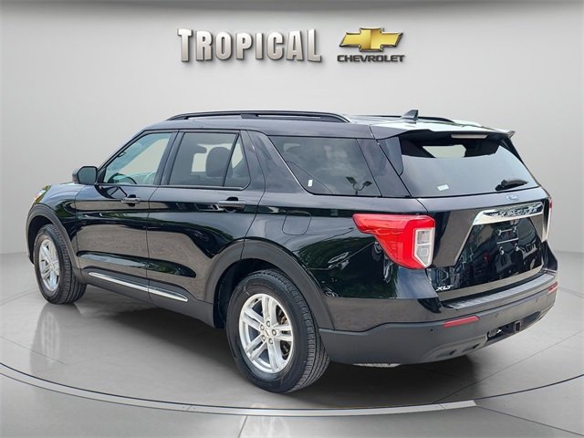 2022 Ford Explorer XLT photo 3