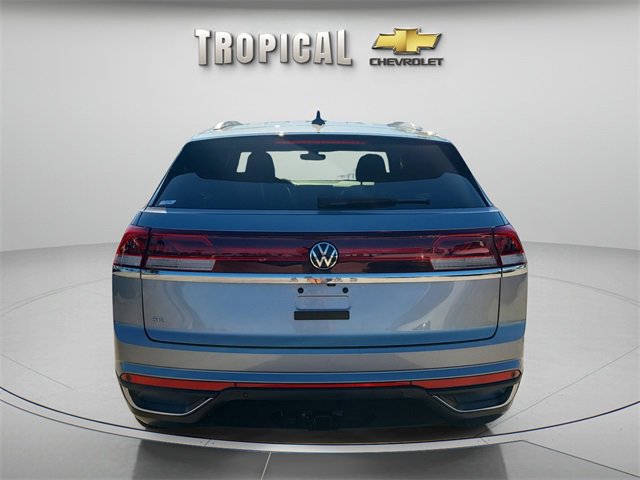 2024 Volkswagen Atlas Cross Sport SE Technology photo 4