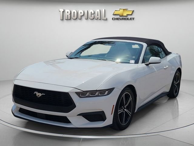 2024 Ford Mustang EcoBoost Convertible's photo