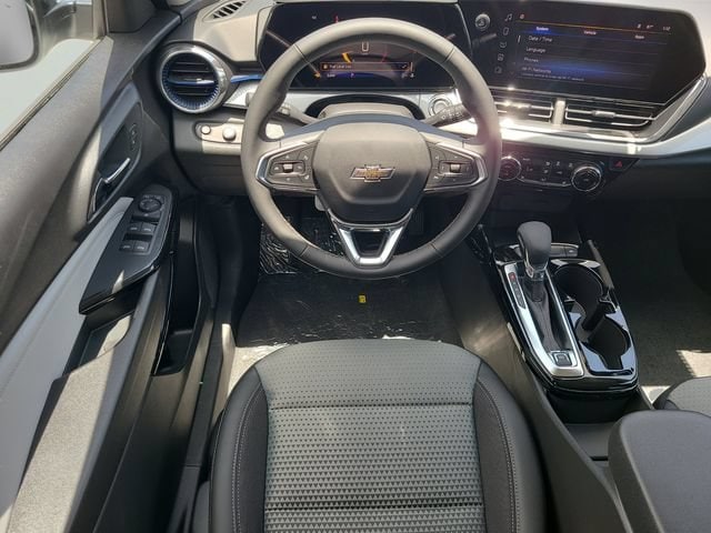 2026 Chevrolet Trax LT - Photo 14