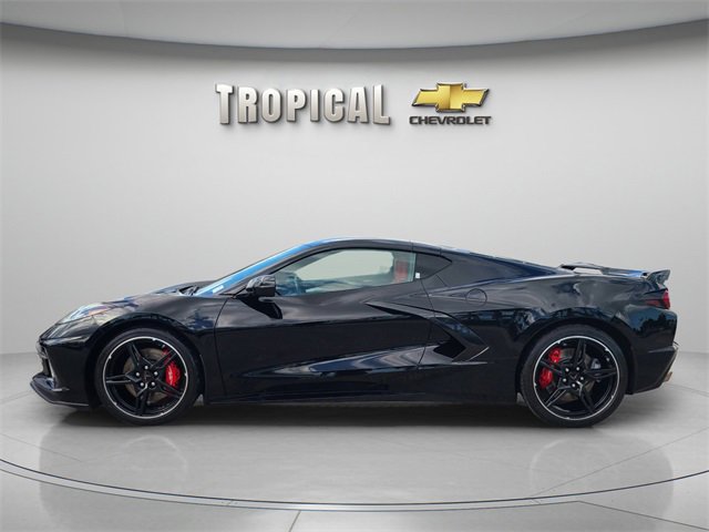2023 Chevrolet Corvette Stingray 2LT photo 2