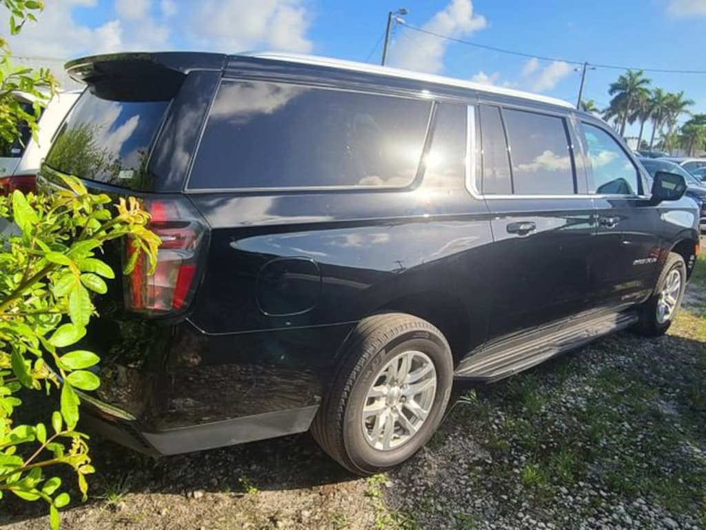 Used 2024 Chevrolet Suburban LT SUV