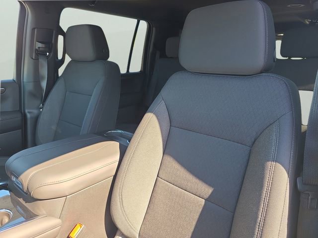 2026 Chevrolet Suburban LS - Photo 18