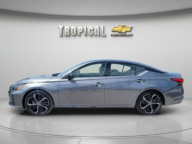 Used 2024 Nissan Altima SR with VIN 1N4BL4CV7RN358748 for sale in Miami Shores, FL