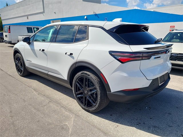 2026 Chevrolet Equinox EV 1LT photo 3