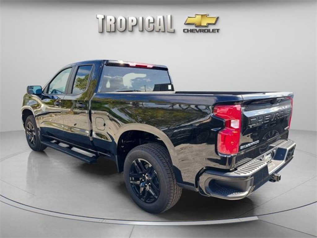 New 2026 Chevrolet Silverado 1500 Custom Truck