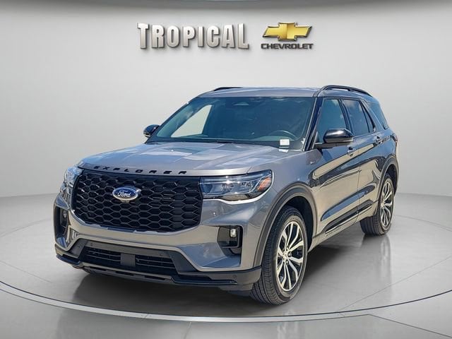 2025 Ford Explorer ST-LINE 4WD (PL535)'s photo