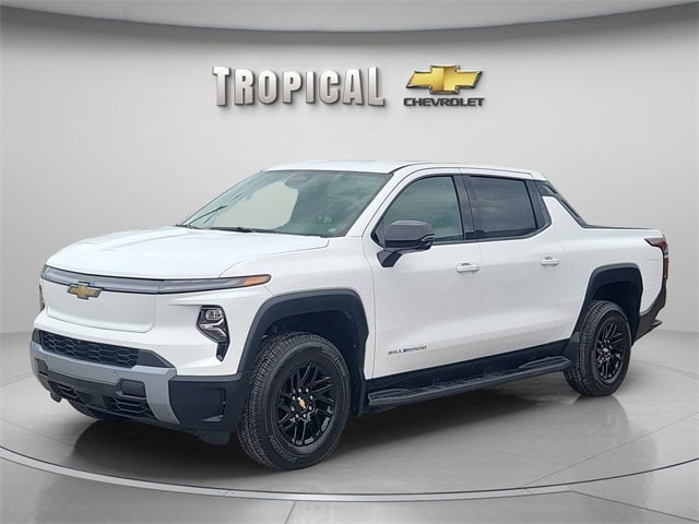 2026 Chevrolet Silverado EV LT's photo