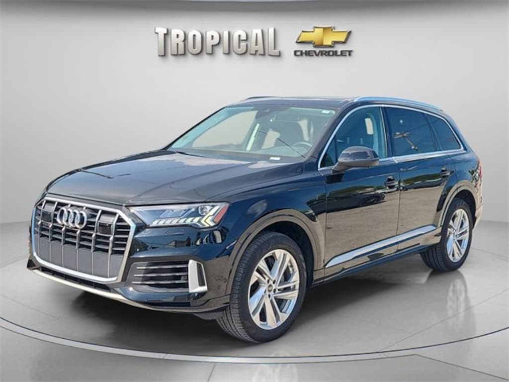 Used 2024 Audi Q7 Premium Plus