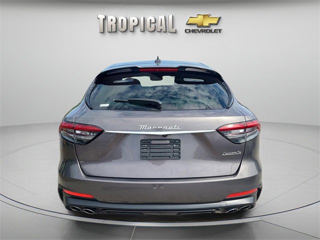 2023 Maserati Levante Modena S photo 3