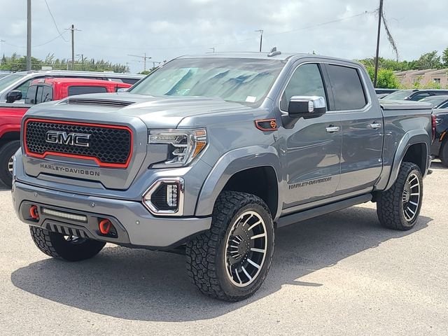 2020 GMC Sierra 4WD Crew Cab Short Box SLT's photo