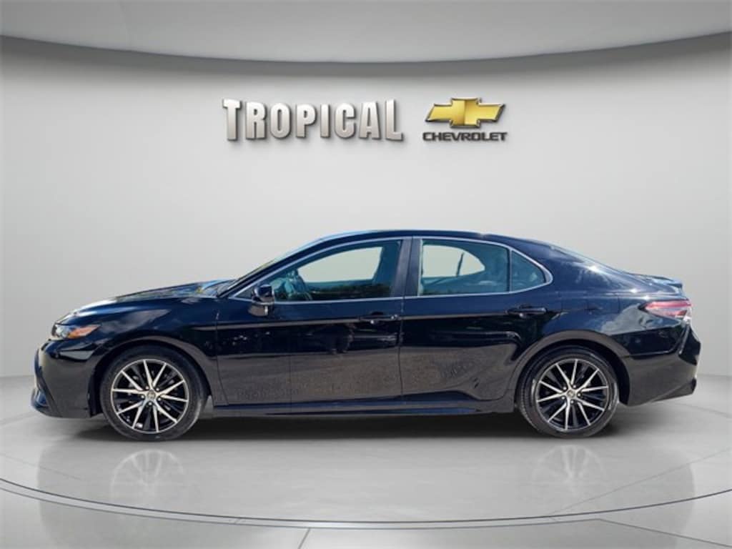 Used 2024 Toyota Camry SE