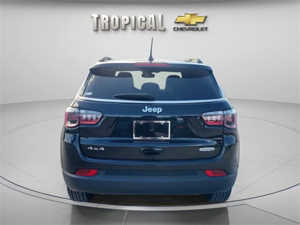Used 2024 Jeep Compass Latitude