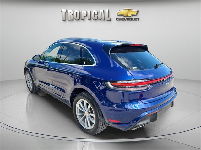 2024 Porsche Macan Base photo 3