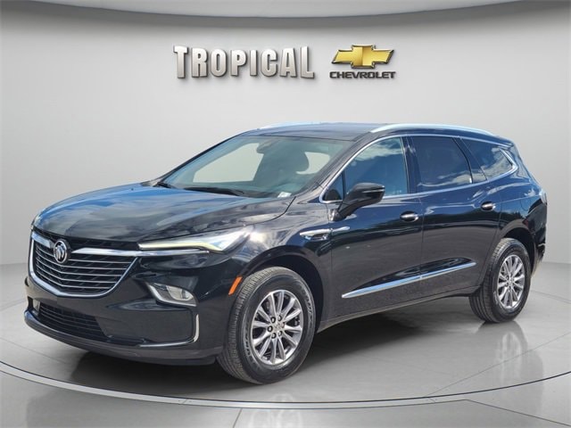 2024 Buick Enclave Essence's photo