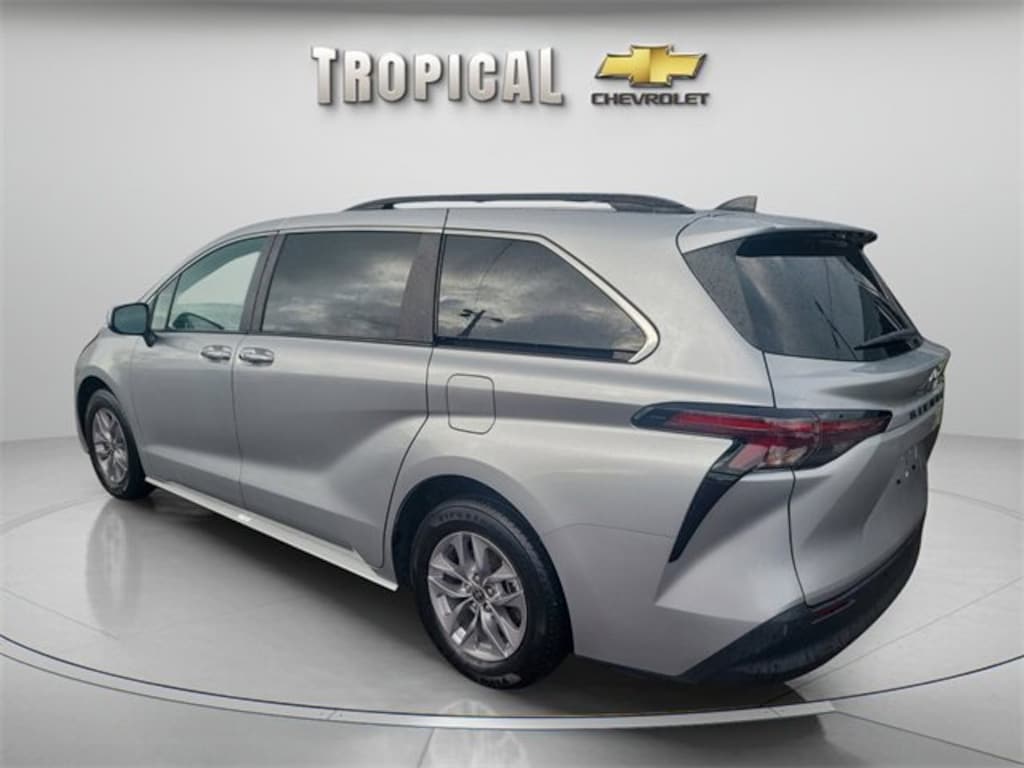 Used 2023 Toyota Sienna XLE
