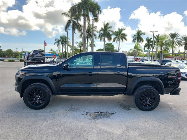 2023 Chevrolet Colorado Trail Boss photo 2