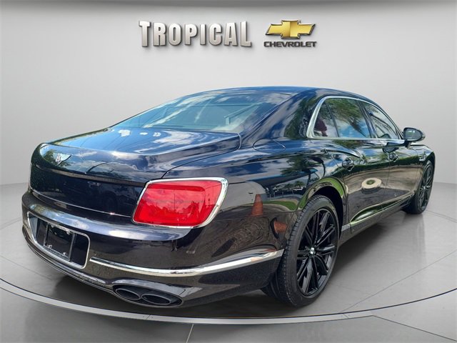 2021 Bentley Flying Spur V8 photo 4