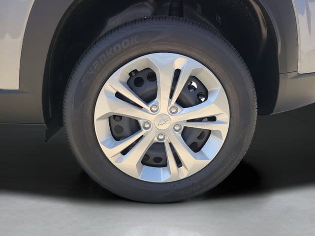 2026 Chevrolet Trax LS - Photo 32