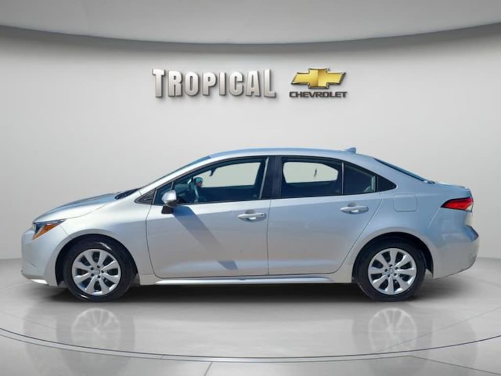 Used 2024 Toyota Corolla LE