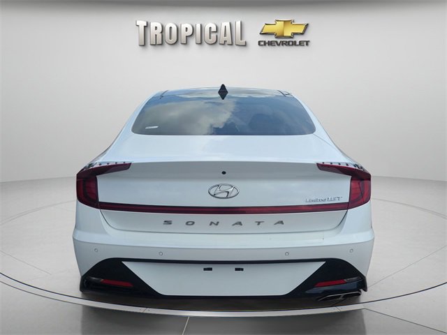 2022 Hyundai Sonata Limited photo 2