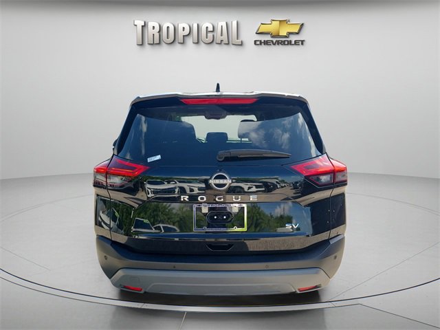 2023 Nissan Rogue SV photo 4