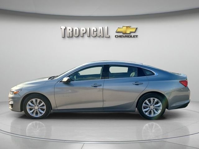Used 2025 Chevrolet Malibu 1LT with VIN 1G1ZD5ST4SF121896 for sale in Miami Shores, FL