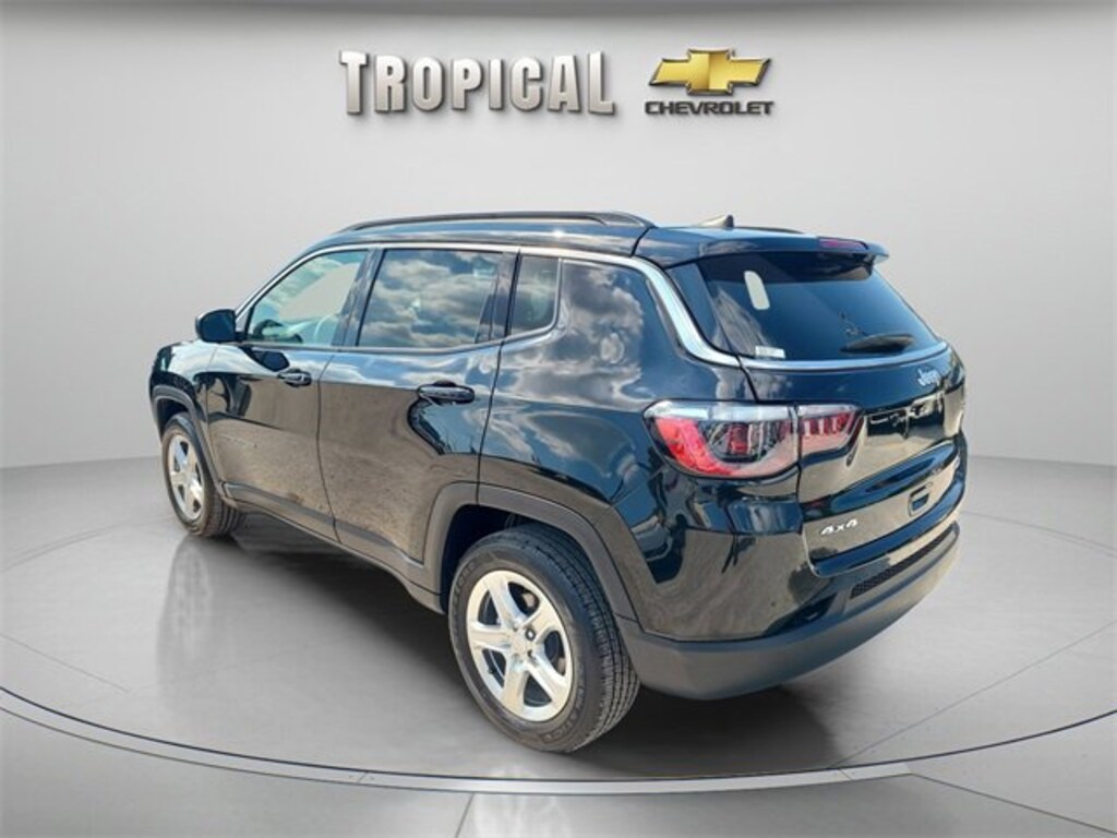 Used 2024 Jeep Compass Latitude