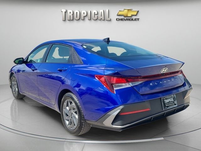 Used 2024 Hyundai Elantra SEL with VIN KMHLM4DG0RU677809 for sale in Miami Shores, FL