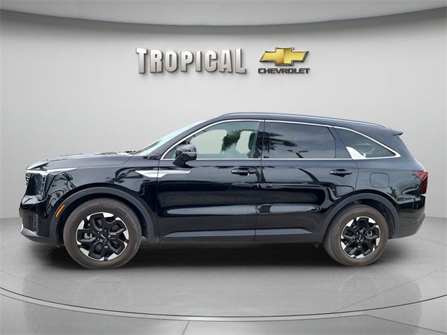 Used 2024 Kia Sorento S with VIN 5XYRL4JC7RG269599 for sale in Miami, FL