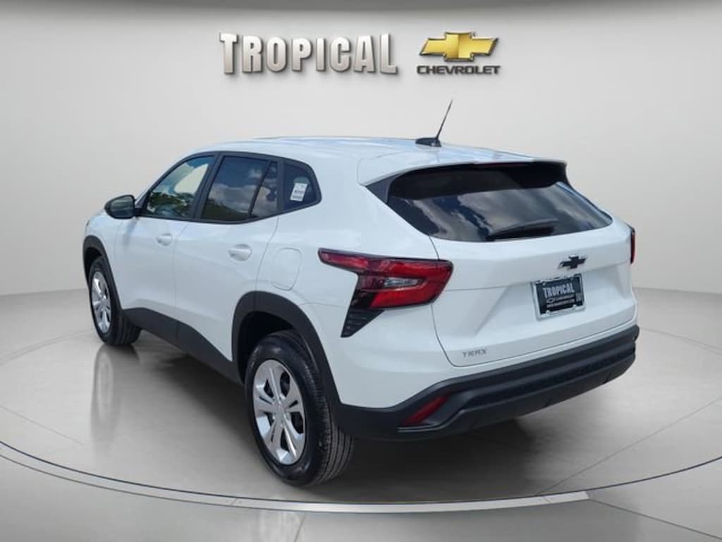 New 2026 Chevrolet Trax LS SUV
