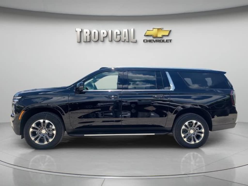 New 2026 Chevrolet Suburban LT SUV